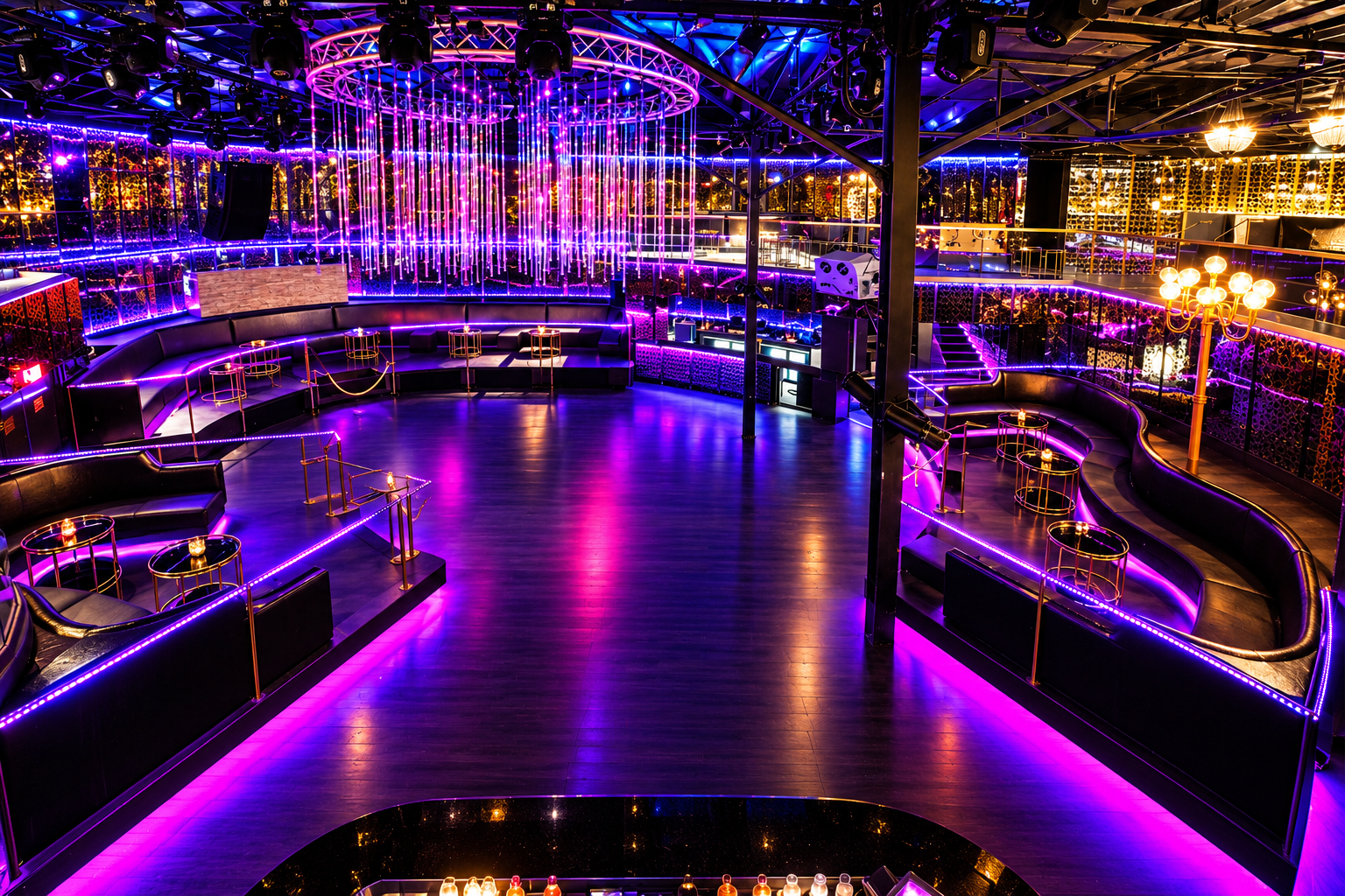 Why People Take a Franchise of Nightclub and Bar